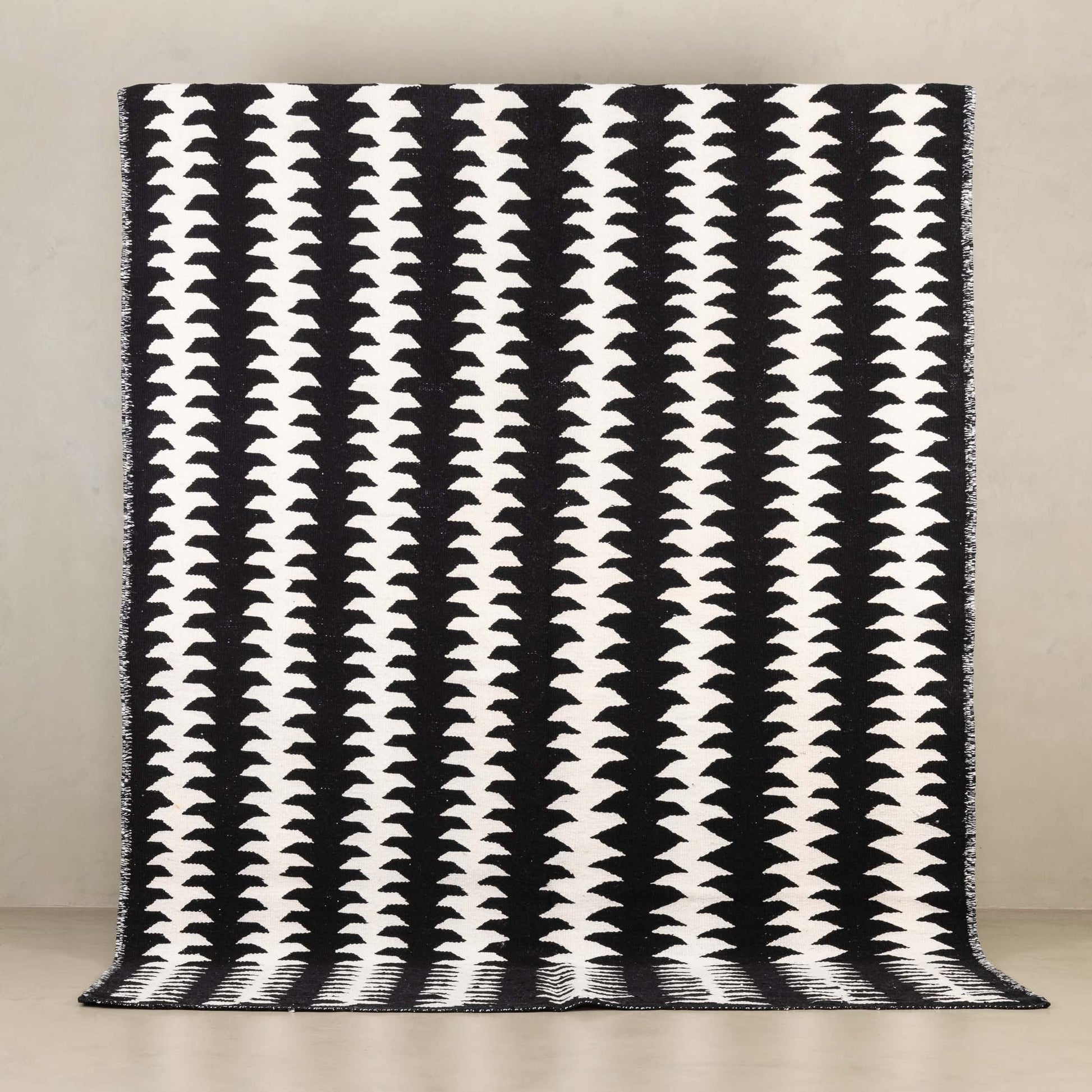 Fadma - taznakht kilim rug - Urbann-Vibe