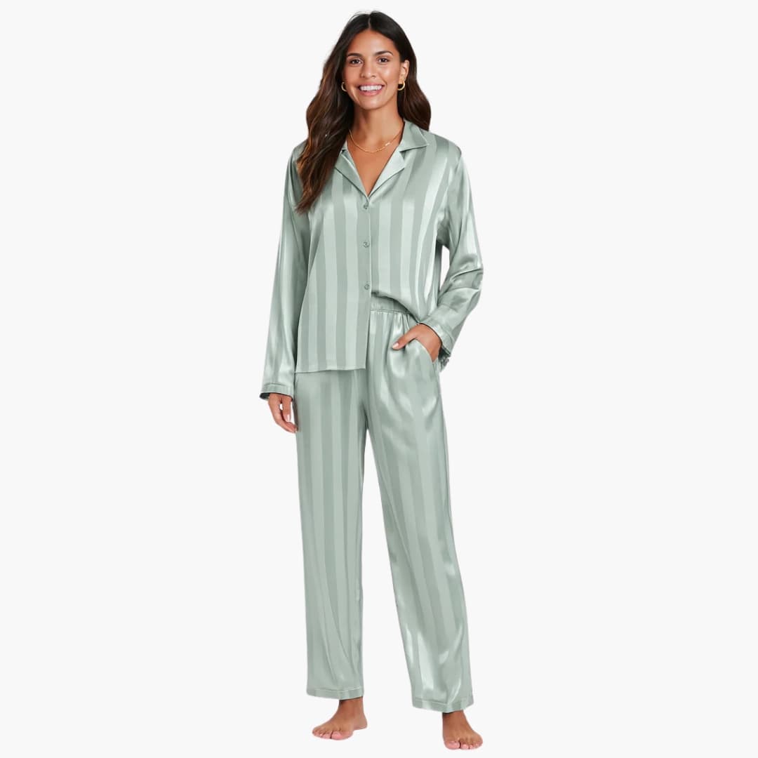 Women's button-down pajama set with lapel collar and elastic waist pants, classic two-piece sleepwear
