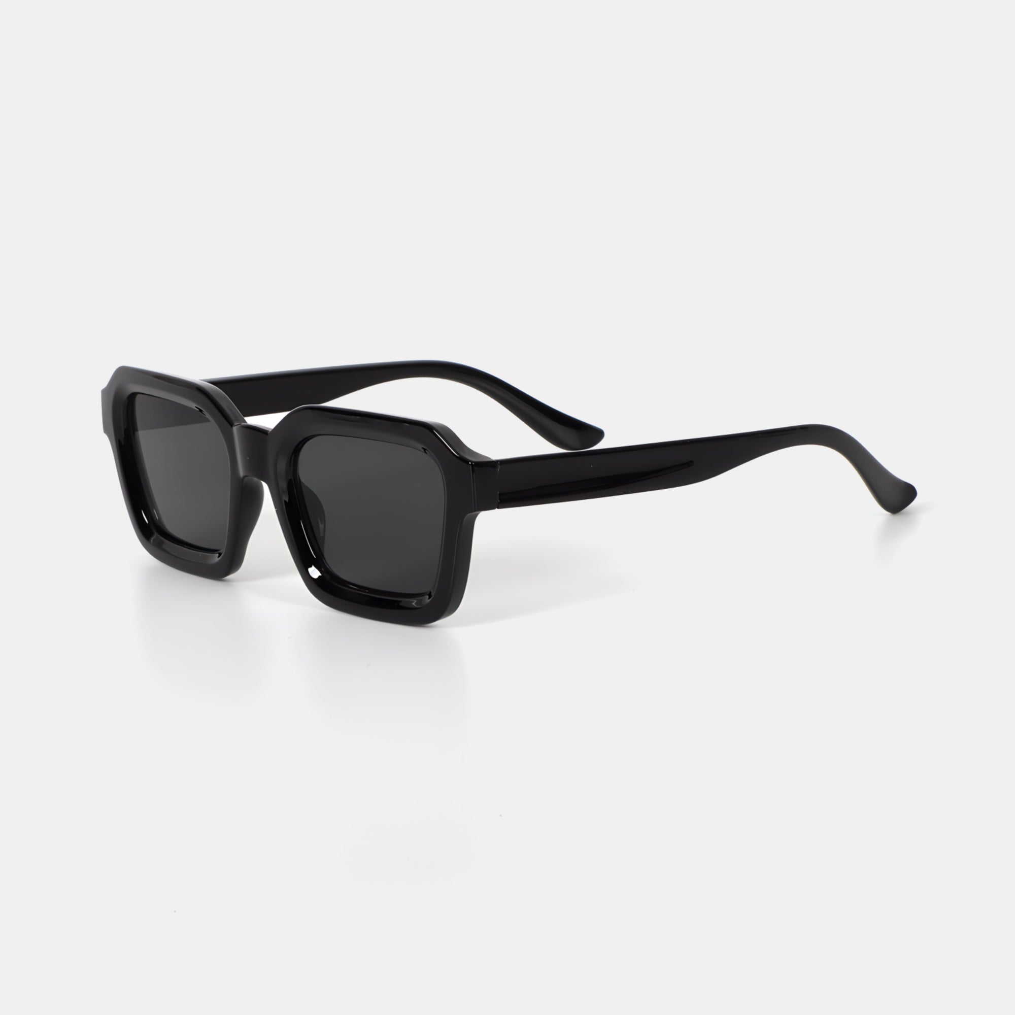 Women's round sunglasses UV protection minimalist lightweight frames trendy everyday eyewear