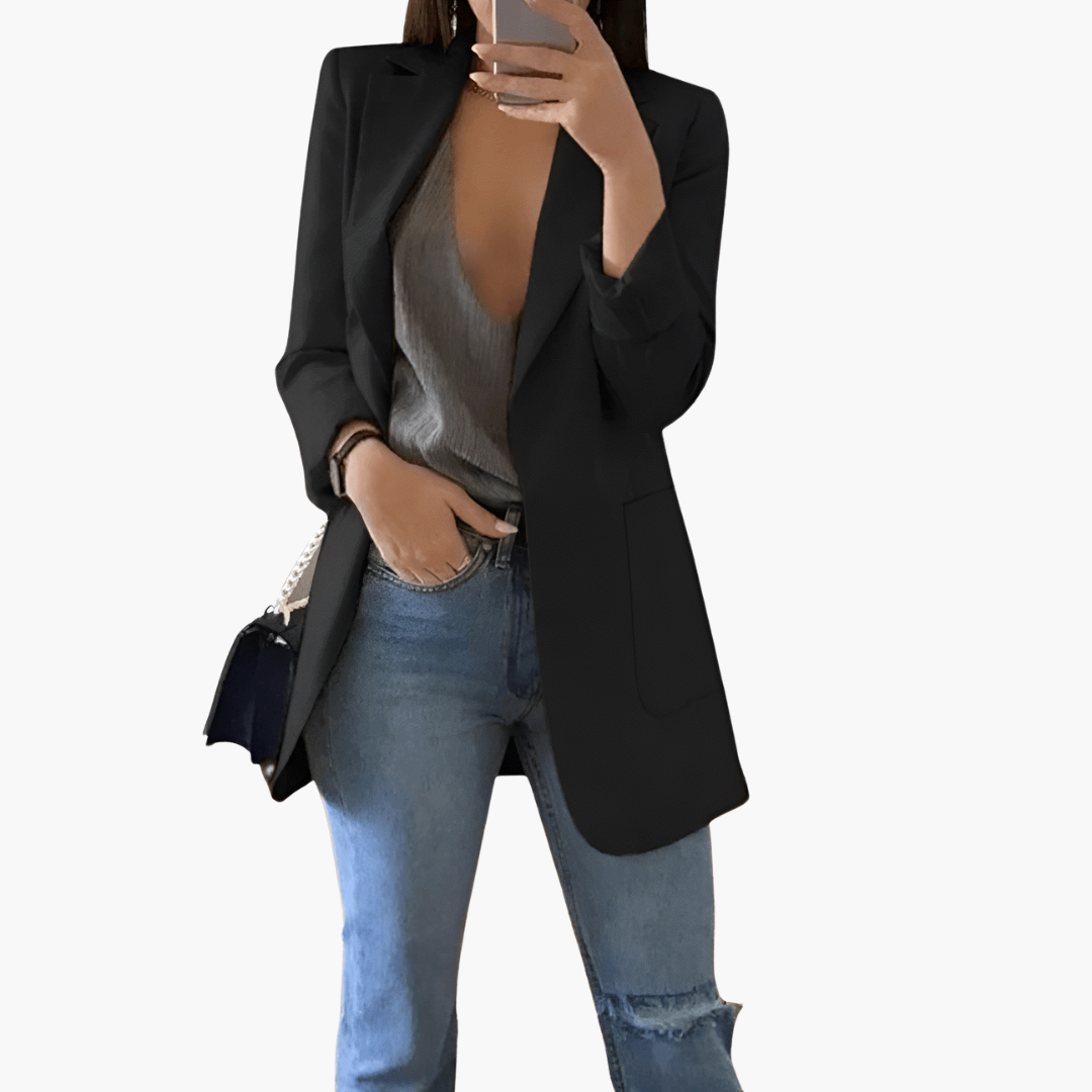 Women's open front blazer structured lapel long sleeves pockets polished business-casual style