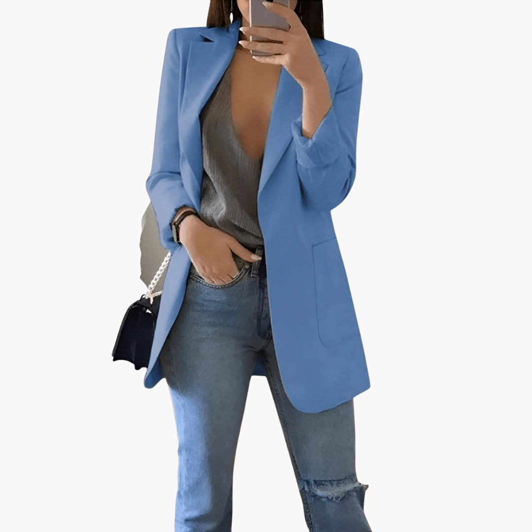 Women's open front blazer structured lapel long sleeves pockets polished business-casual style