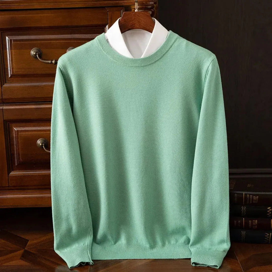 Men's lightweight navy cashmere crew neck sweater with premium soft knit finish