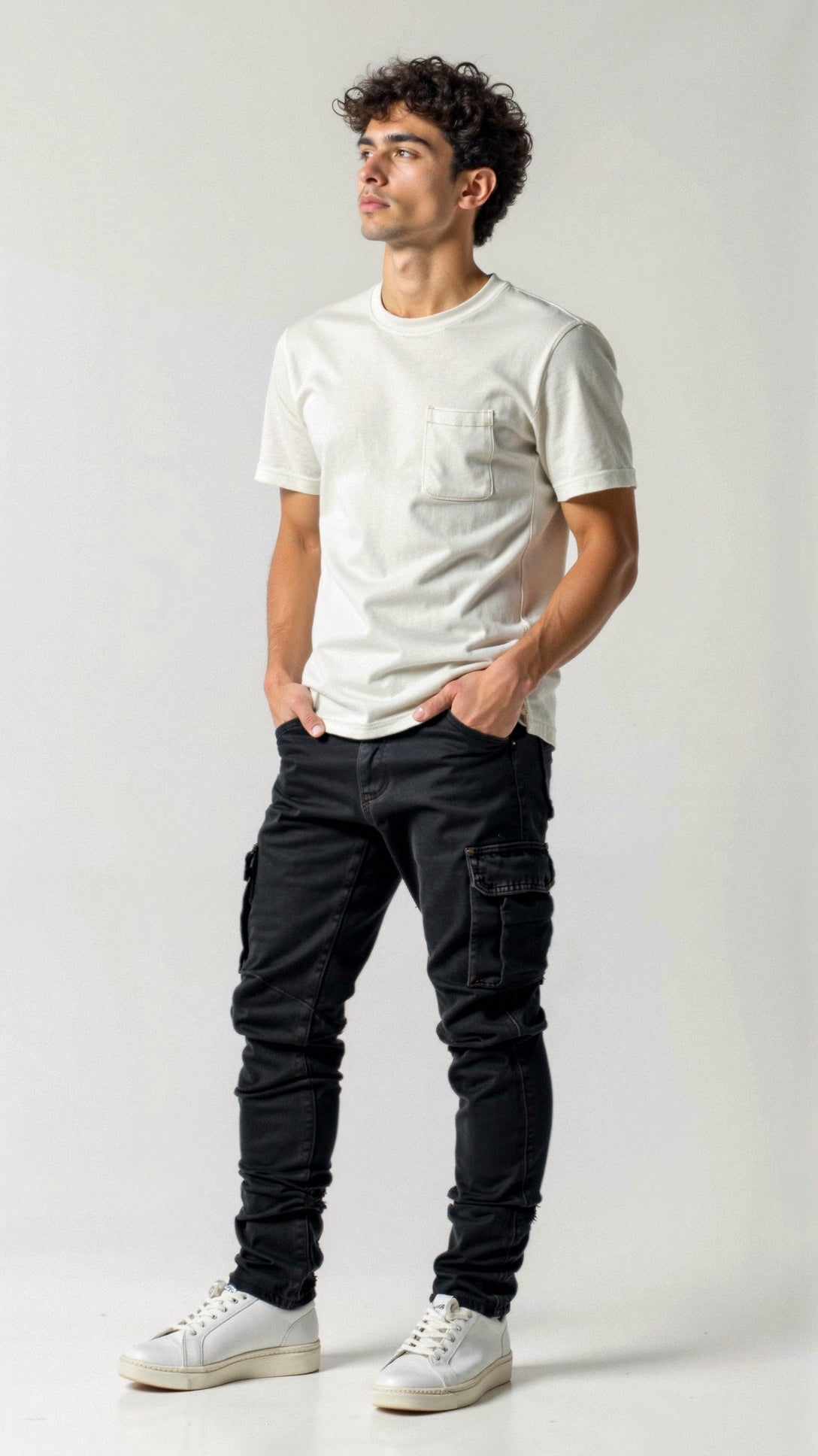 Men's slim-fit cargo jeans in versatile wash with functional side pockets for office and travel