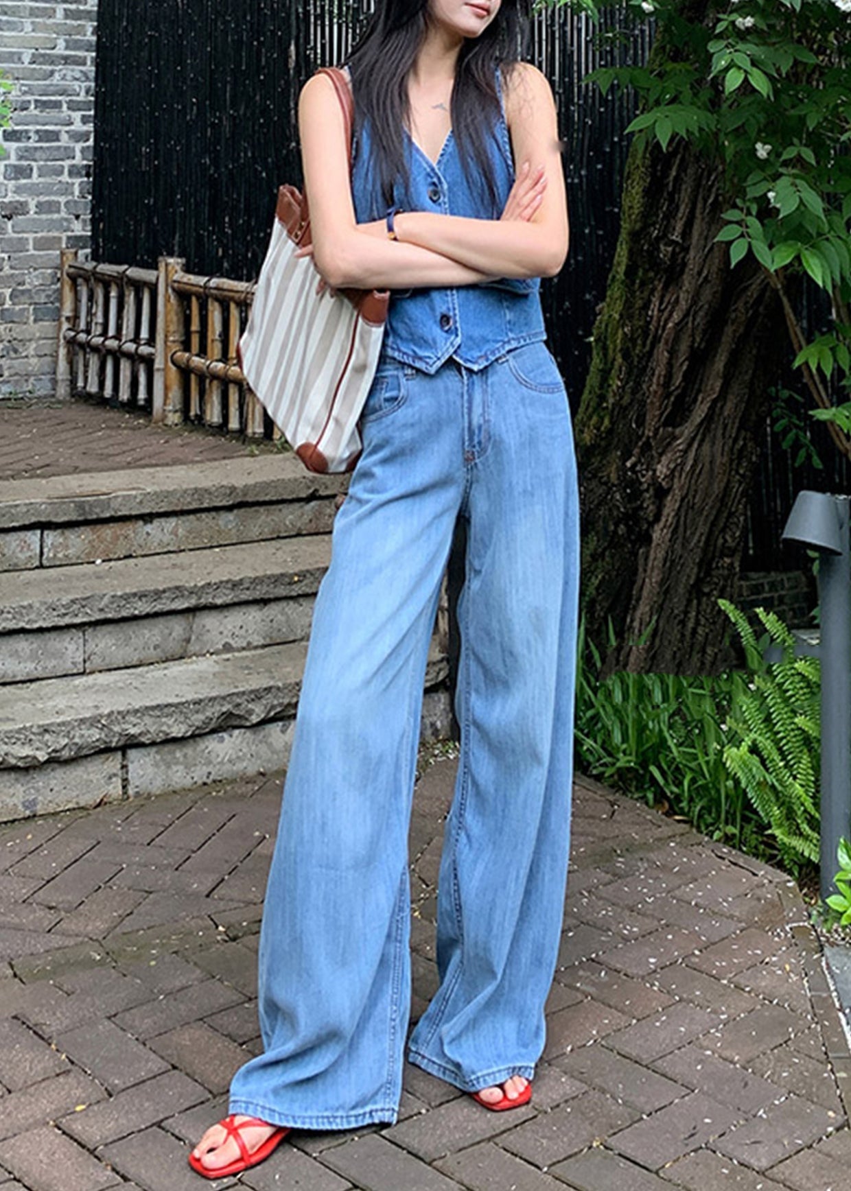 Pantalon droit drapé taille haute bleu élégant en denim pour l'automne - Urbann-Vibe