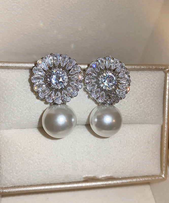 Boucles d'oreilles pendantes élégantes en soie, cuivre, zircon et perles - Urbann-Vibe