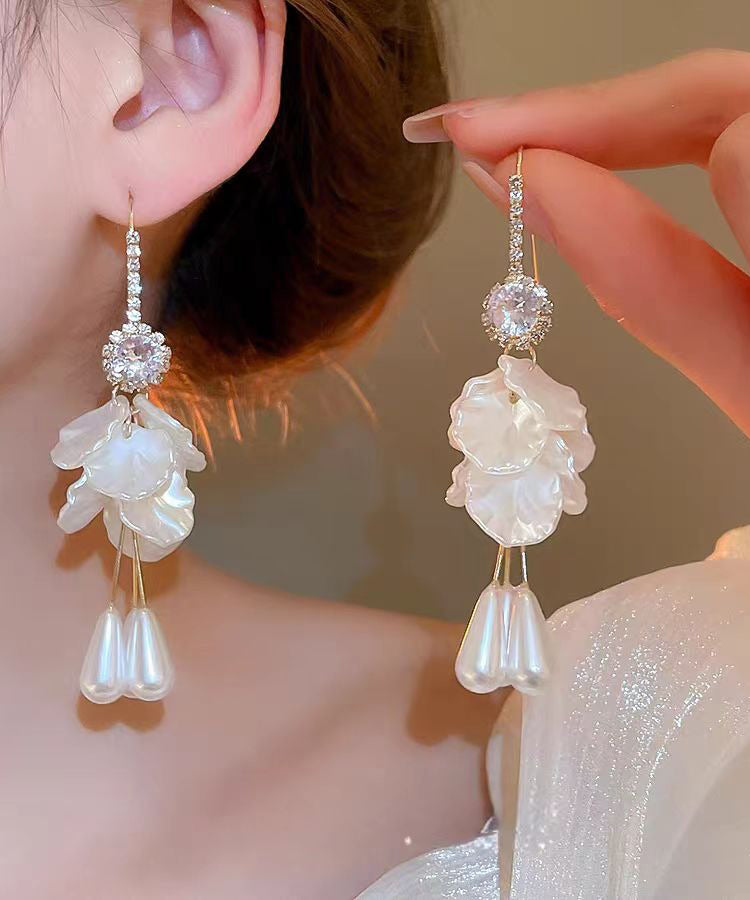 Boucles d'oreilles pendantes élégantes en cuivre blanc, acrylique, zircon, perles et coquillages - Urbann-Vibe