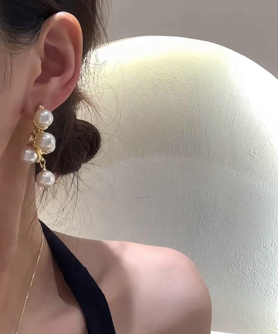 Boucles d'oreilles à tige élégantes en alliage de cuivre blanc et perles - Urbann-Vibe