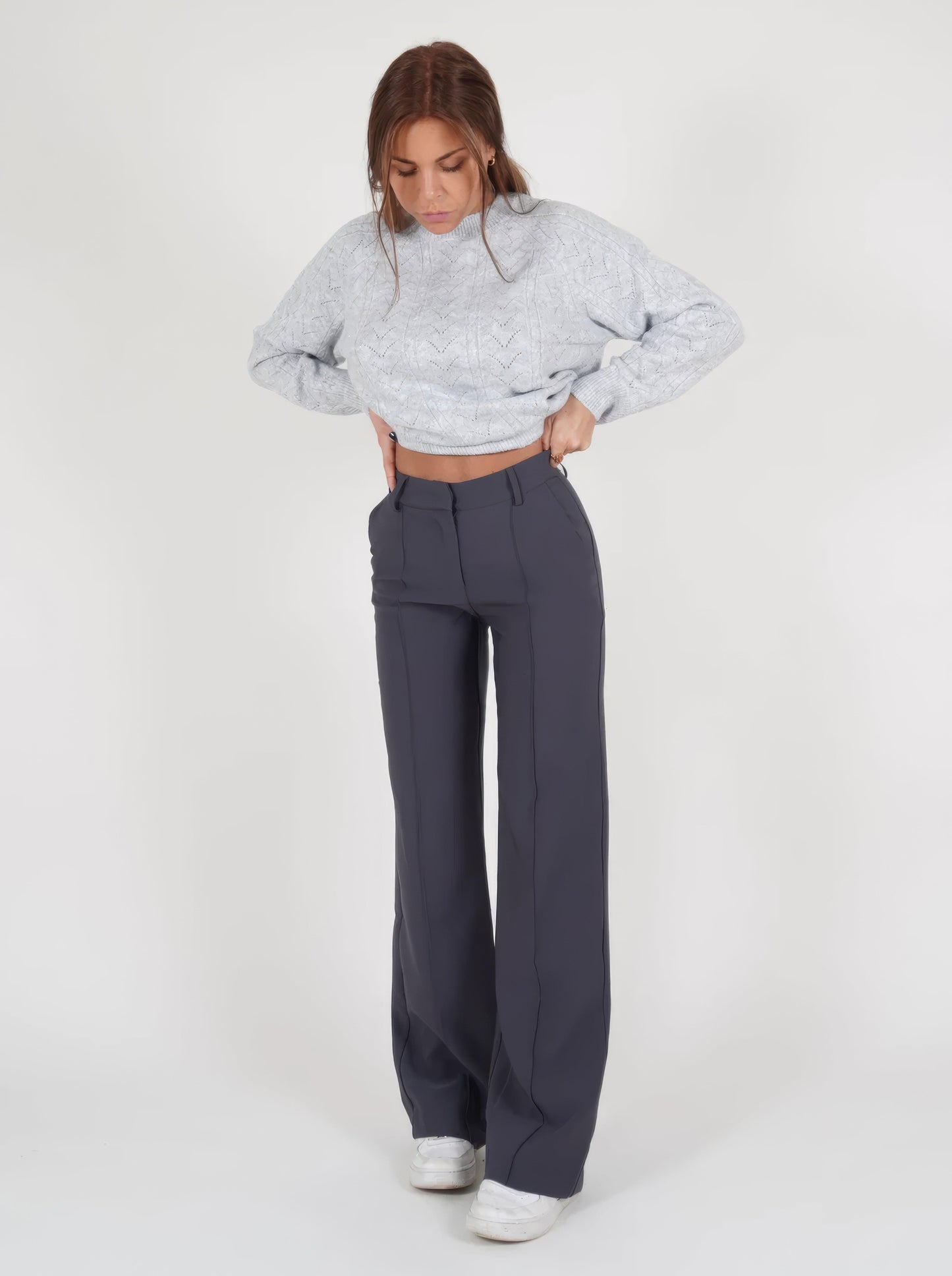 Women's elegant straight-leg trousers tailored fit stretch fabric versatile office-to-evening pants