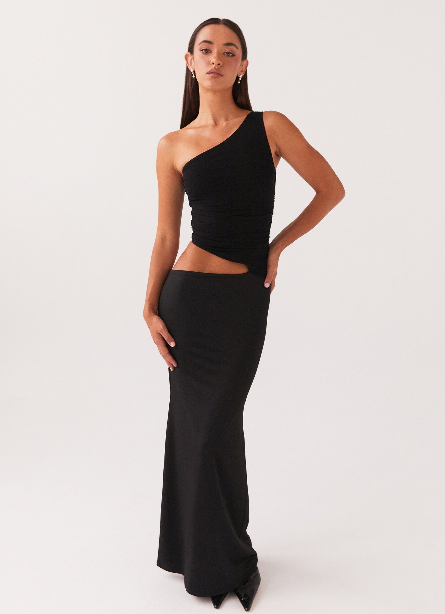 Elegant maxi dress asymmetrical neckline flowing silhouette formal women occasion gown