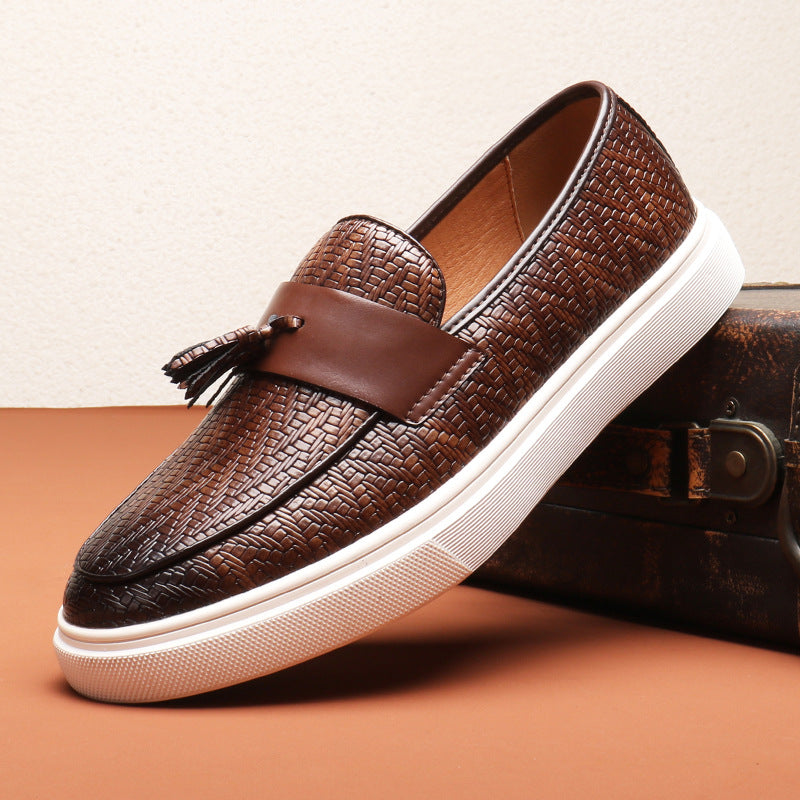 Eleganza slip-on tassel loafers in premium breathable PU with round-toe silhouette for casual wear