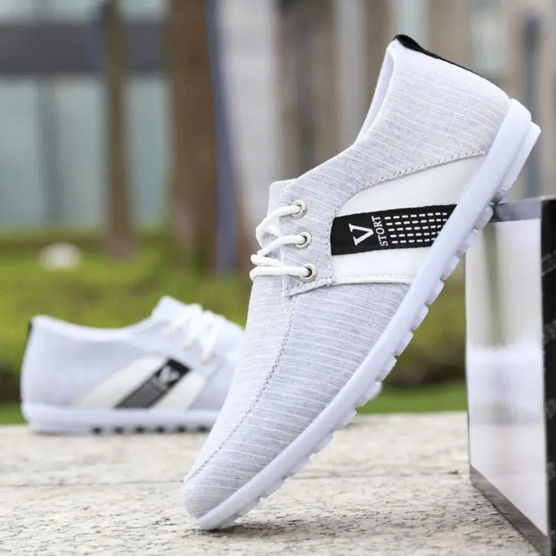 Renzo Horizon low-cut woven sneakers with cushioned interior, lightweight everyday urban style