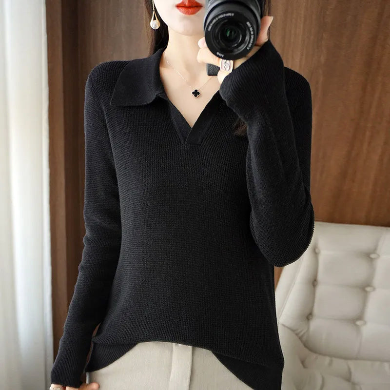 Women's ivory V-neck knit pullover with plush wool-cotton blend texture and refined silhouette