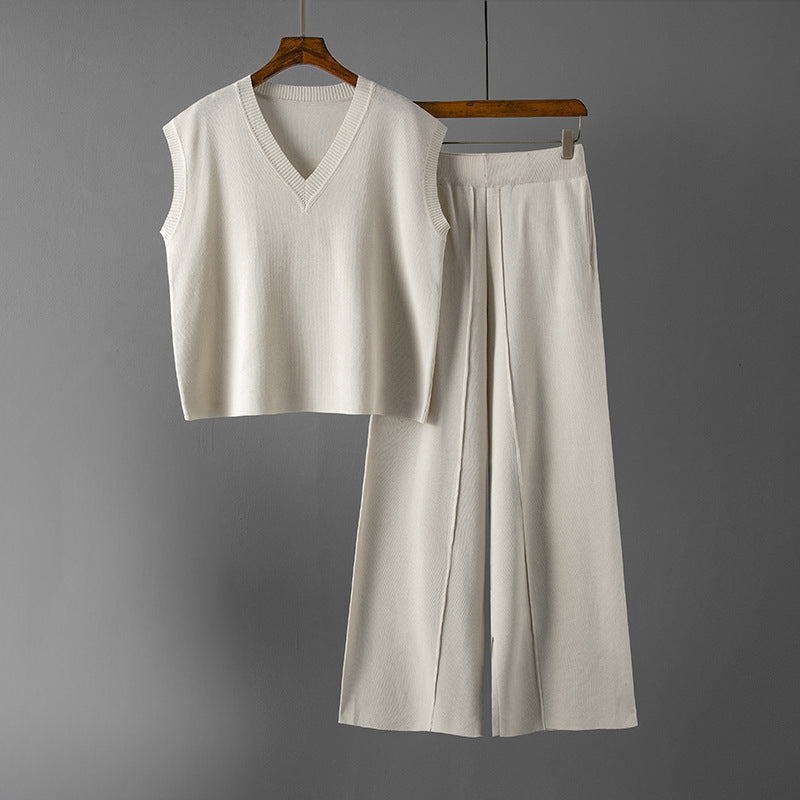 Women's knitted 2-piece set wide-leg pants sleeveless V-neck top soft viscose blend relaxed elegant style