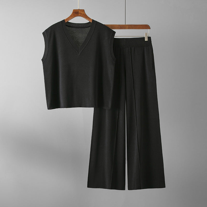 Women's knitted 2-piece set wide-leg pants sleeveless V-neck top soft viscose blend relaxed elegant style