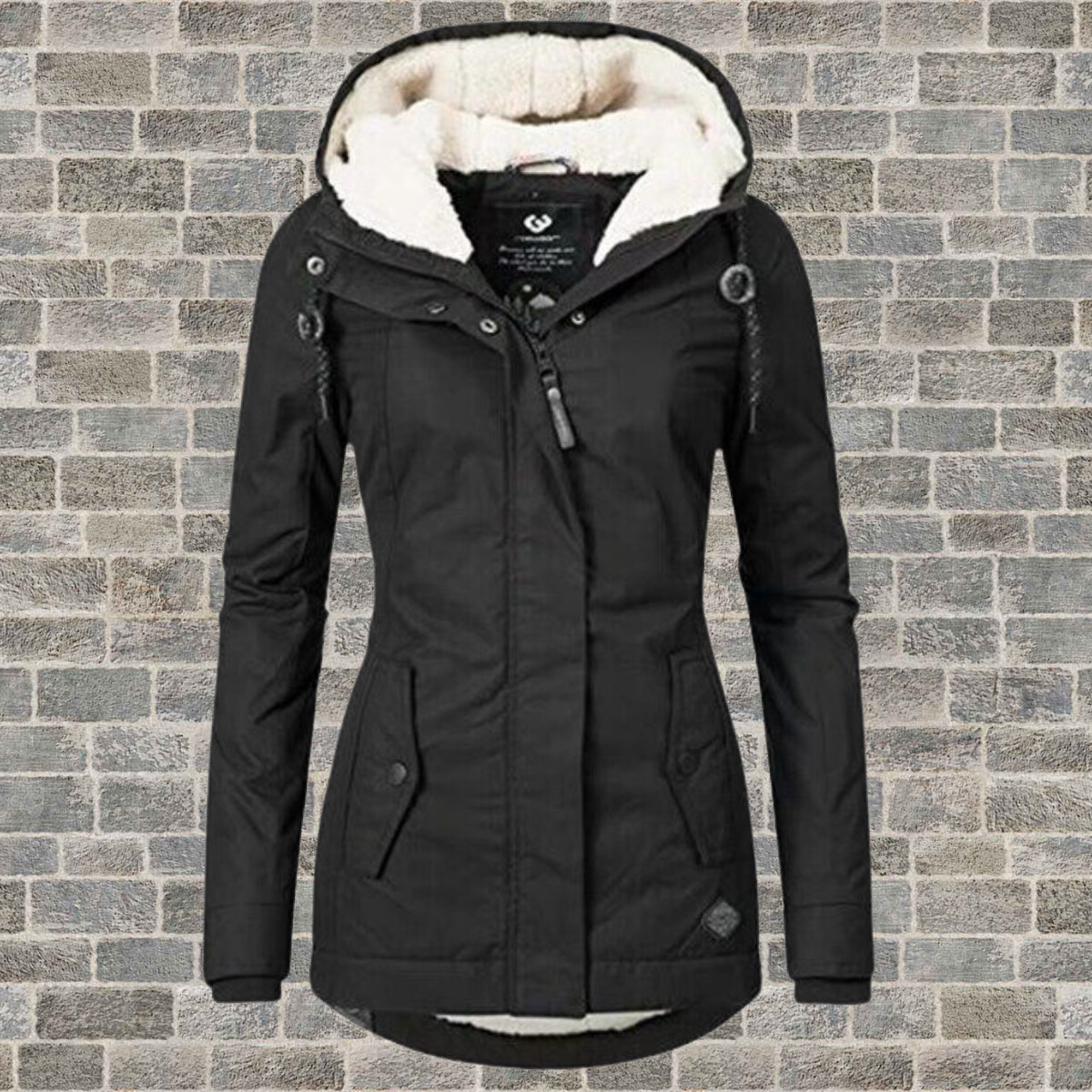 Women's insulated winter coat with hood, front pockets, inner layer, for outdoor and daily wear