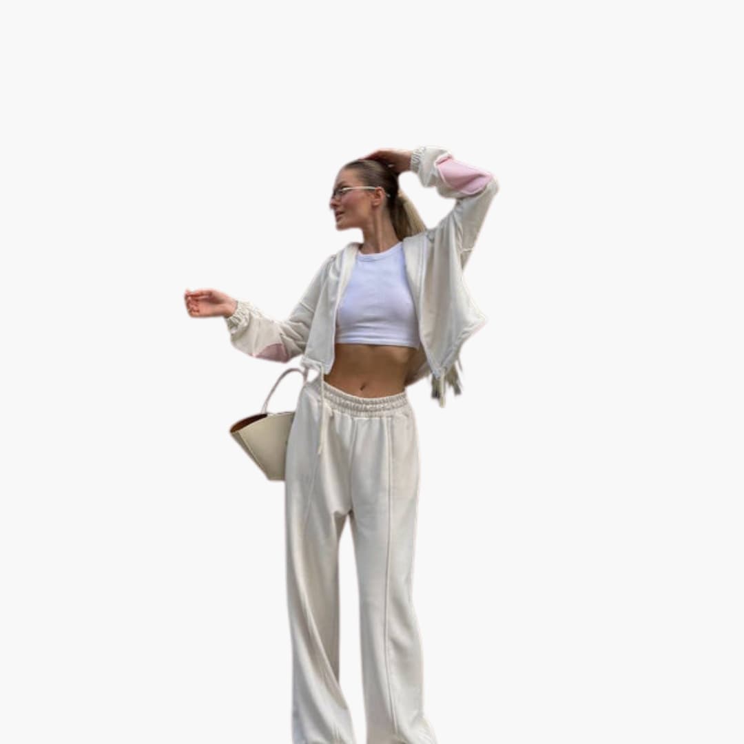 Women's gray long-sleeve sport set with elastic waist pants for active comfort