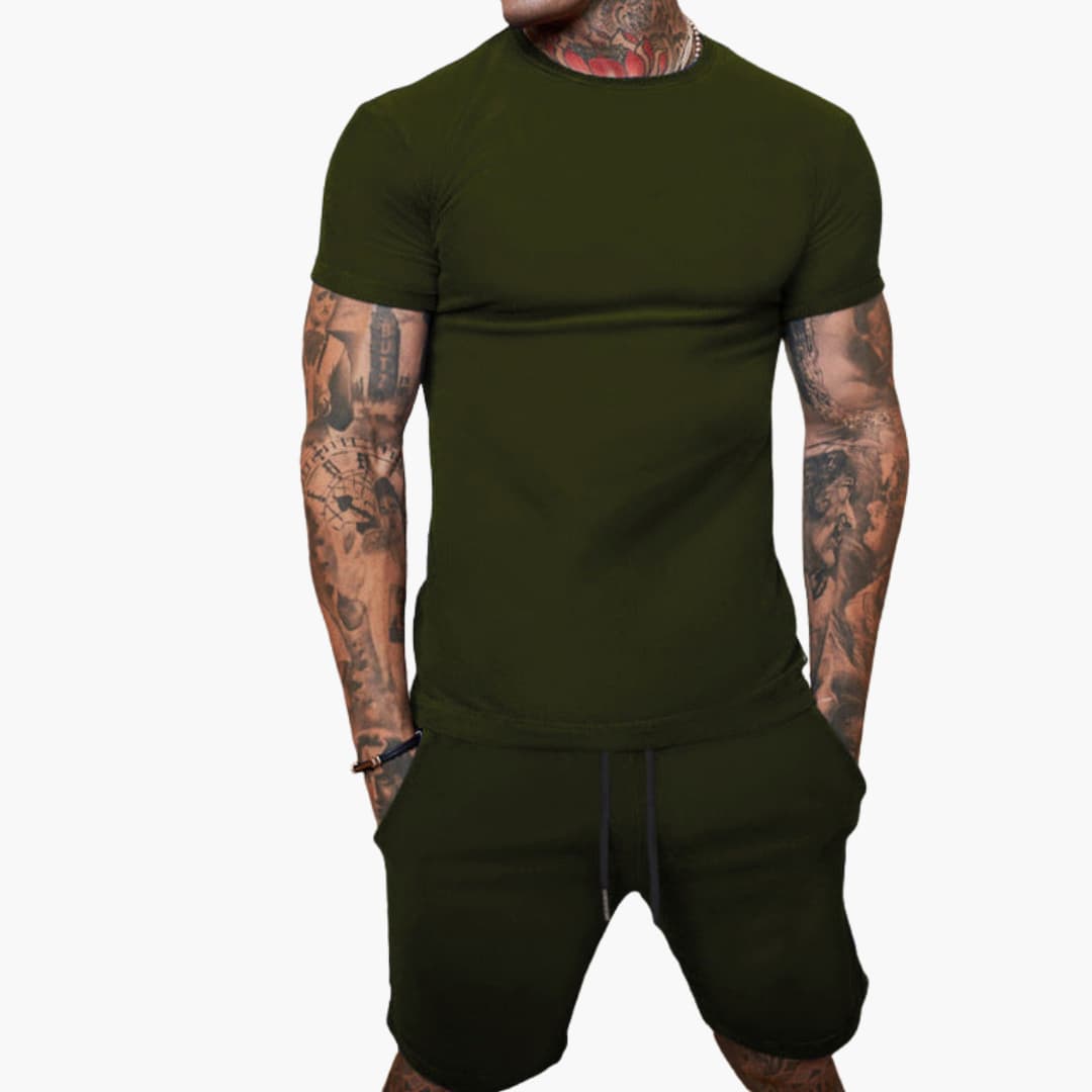 Men's gray short-sleeve sports set with elastic waistband shorts, coordinated two-piece athletic fit