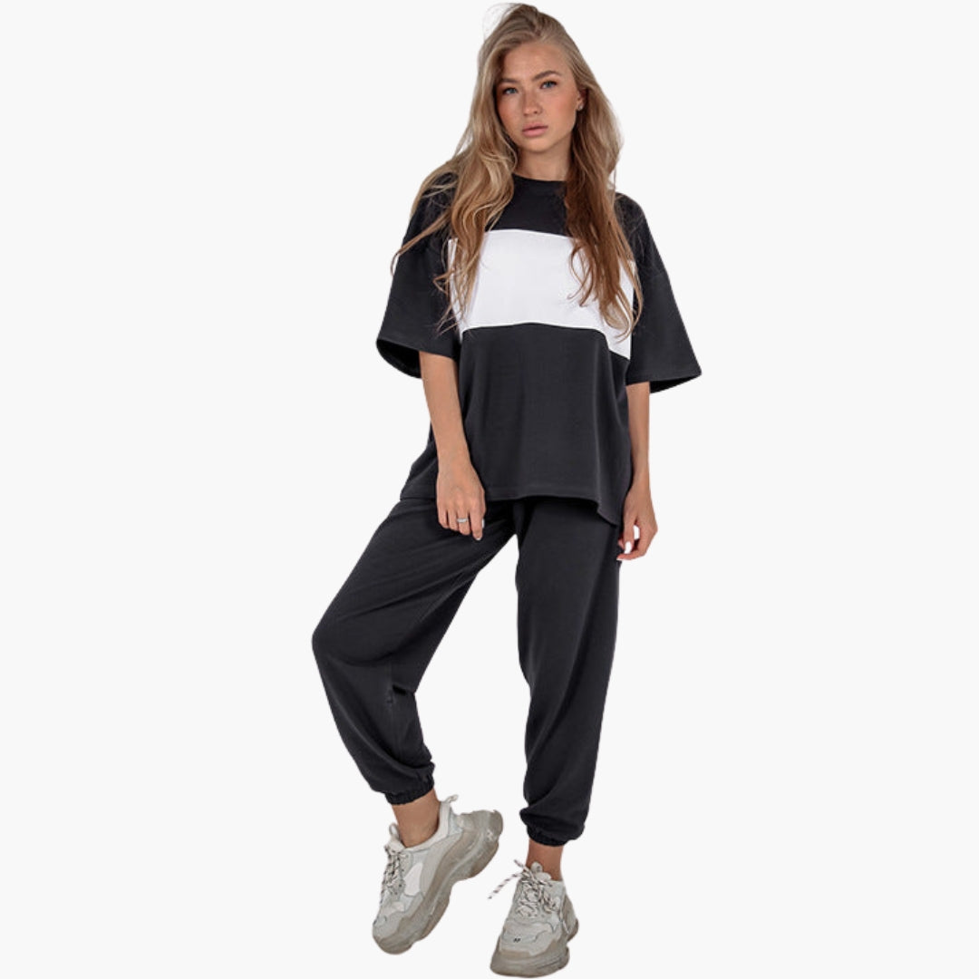 Women's cozy lounge set loose short-sleeve top jogger pants elastic waistband relaxed two-piece