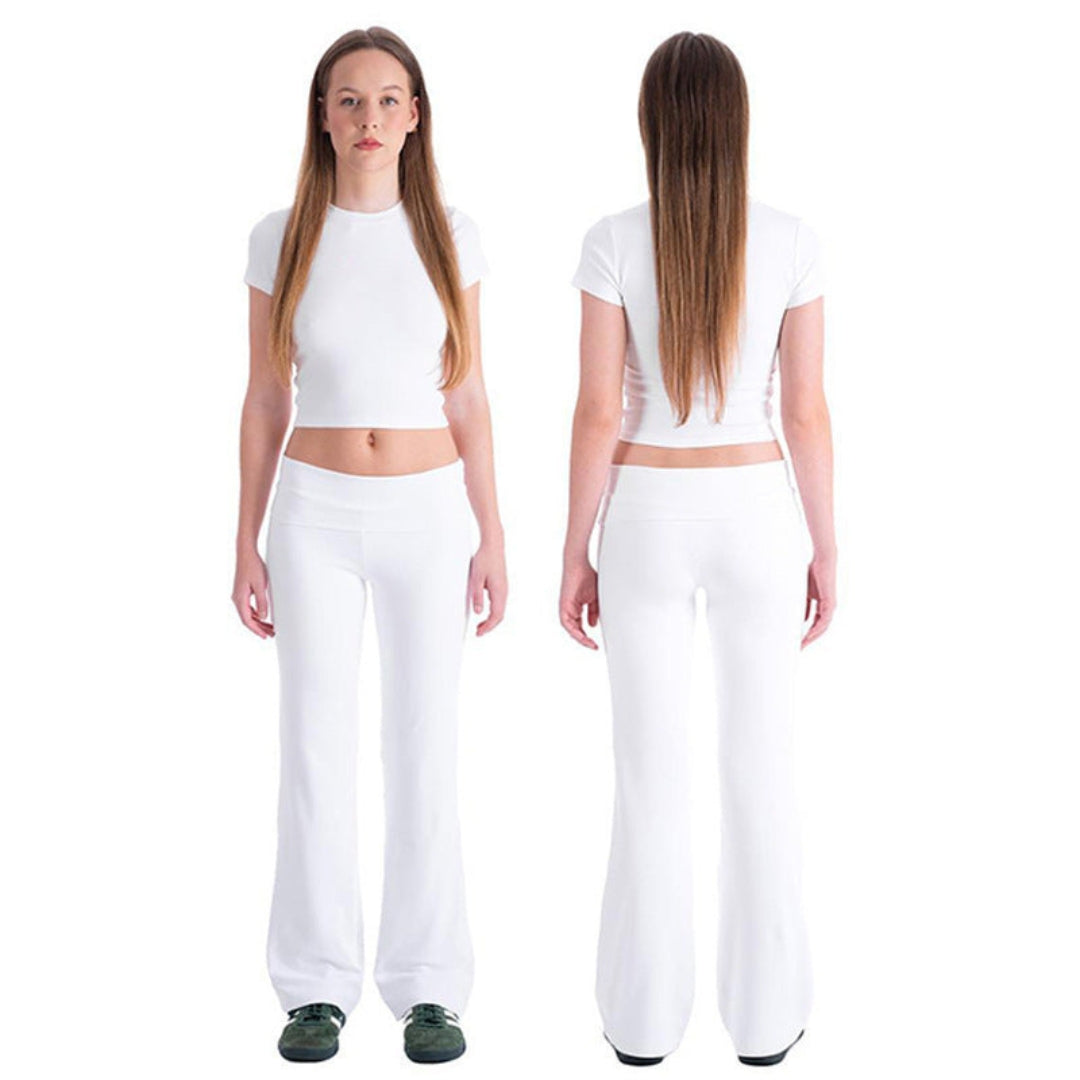 Women's sporty two-piece crop top and wide-leg pants set with elastic waist in activewear style