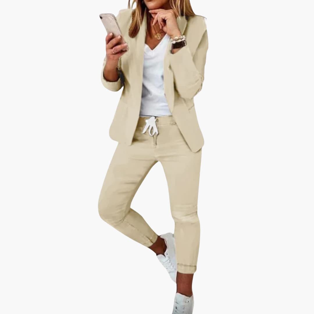 Women's relaxed two-piece jacket jogger set with open-front notch collar and drawstring tapered pants