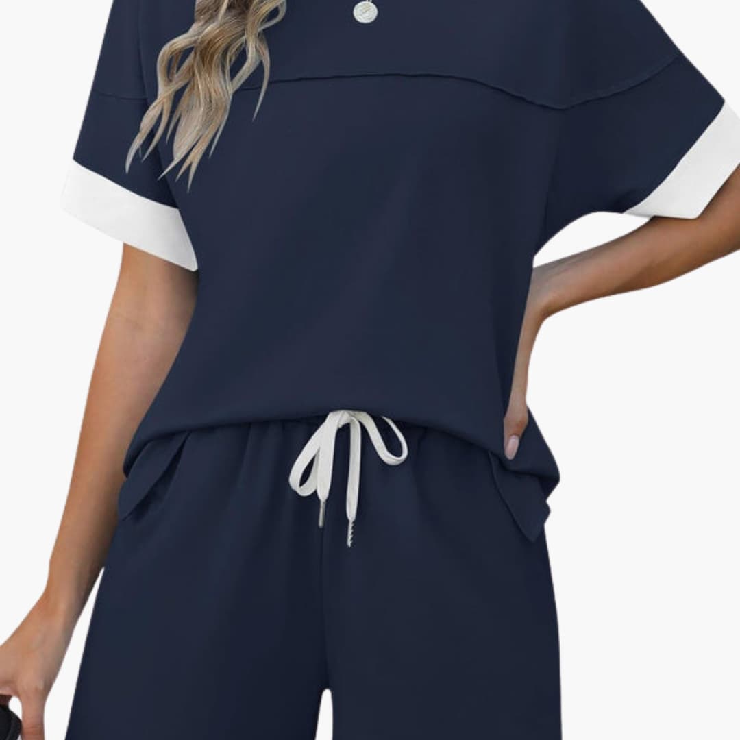 Women's two-piece sportswear set short sleeve round neck top matching elastic waist shorts breathable activewear