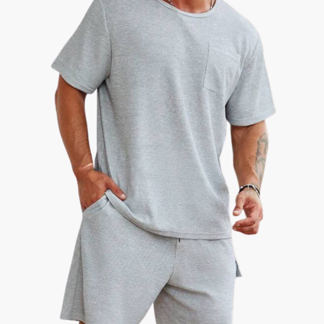 Men's gray two-piece cargo shorts set, round neck tee, elastic waistband, knee-length athletic fit