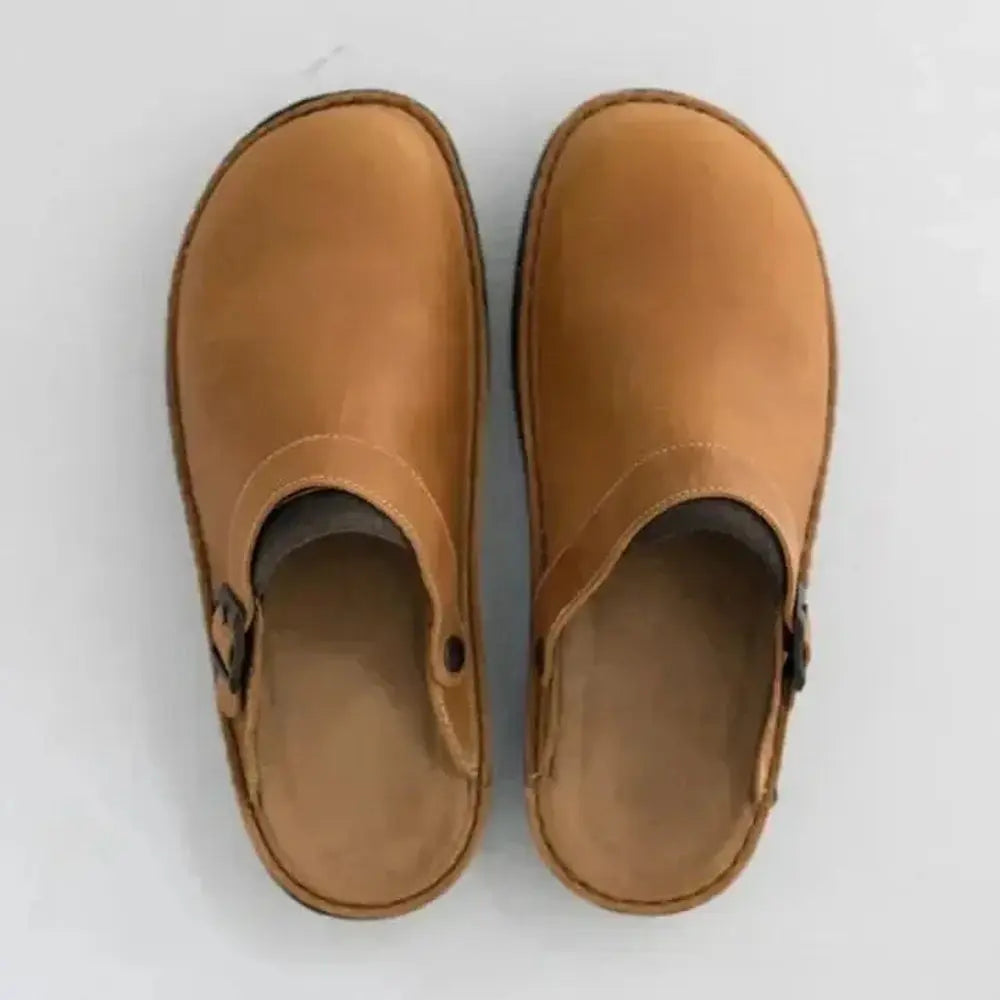 Women's slip-on ergonomic clogs in black, navy, or beige with classic design and all-day comfort support