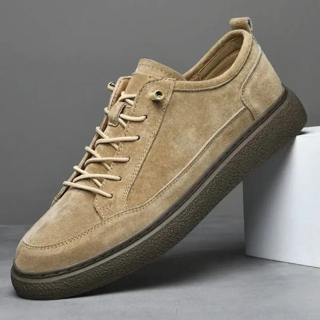 Eric classic suede sneakers in neutral tone with cushioned insole and grippy textured rubber outsole