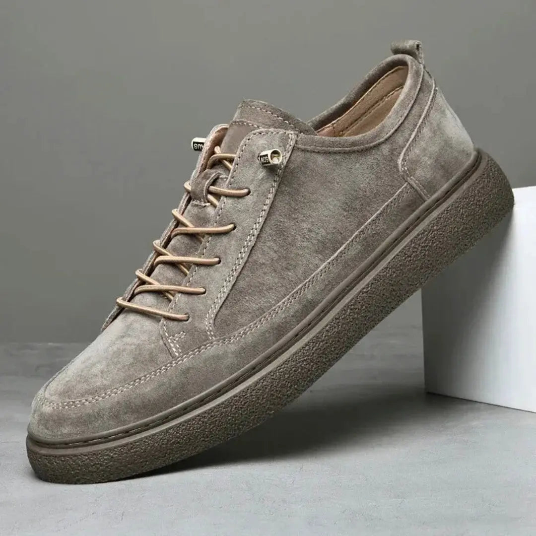Eric classic suede sneakers in neutral tones with cushioned insole and grippy textured rubber outsole