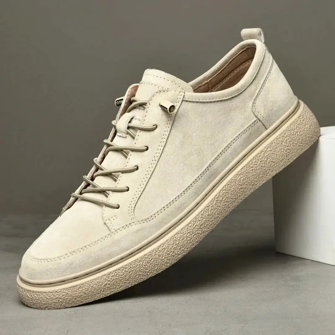 Eric classic suede sneakers in neutral tones with cushioned insole and grippy textured rubber outsole