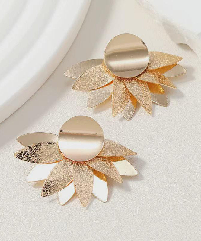 Boucles d'oreilles florales exagérées en métal lourd doré pour femmes - Urbann-Vibe