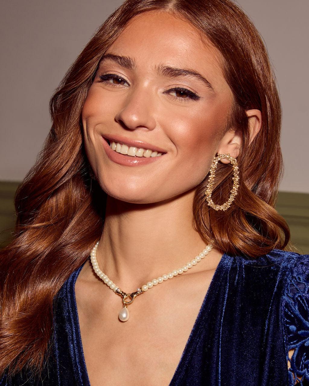 Bernice faux pearl pendant necklace elegant women accessory with luminous timeless shine