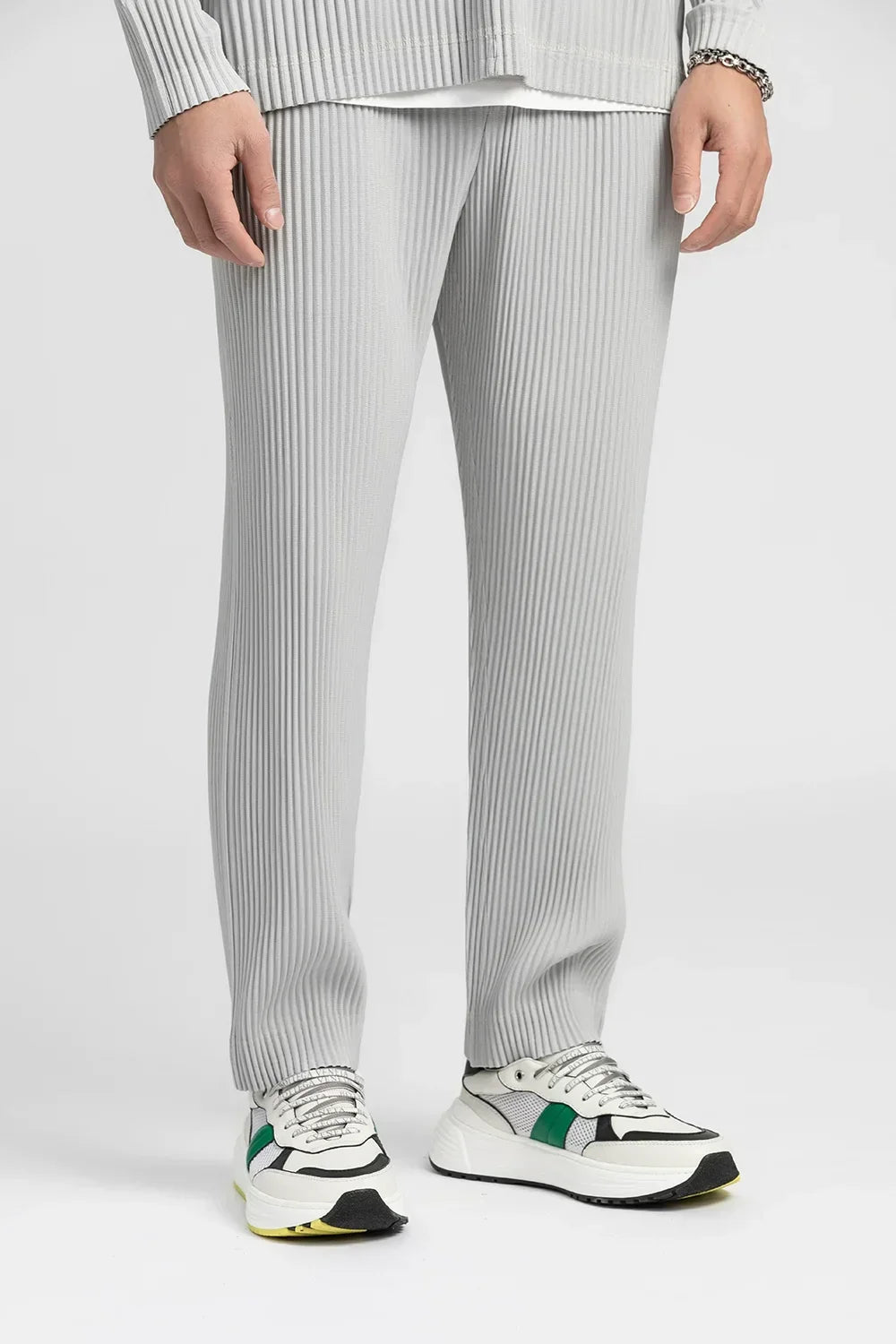 Men's beige pleated baggy pants Japanese streetwear style with relaxed fit and front pleats