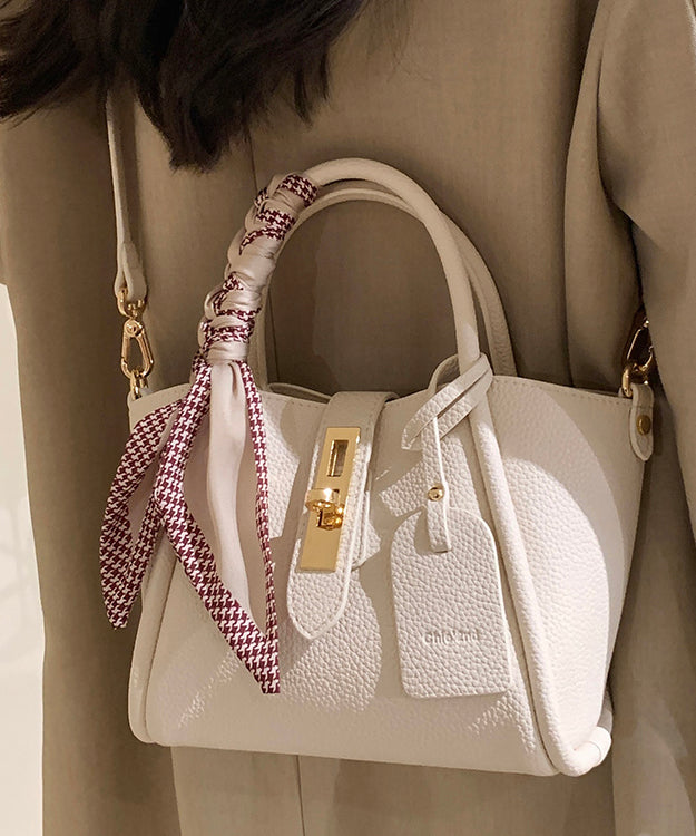 Sac bandoulière tendance en similicuir beige résistant - Urbann-Vibe