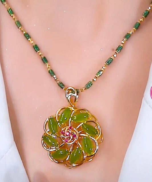 Collier pendentif floral incrusté en argent sterling vert tendance - Urbann-Vibe