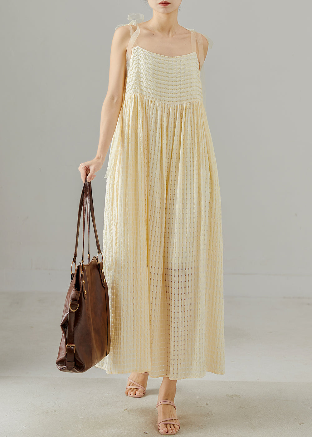 Robe camisole en coton jaune à la mode pour l'été - Urbann-Vibe