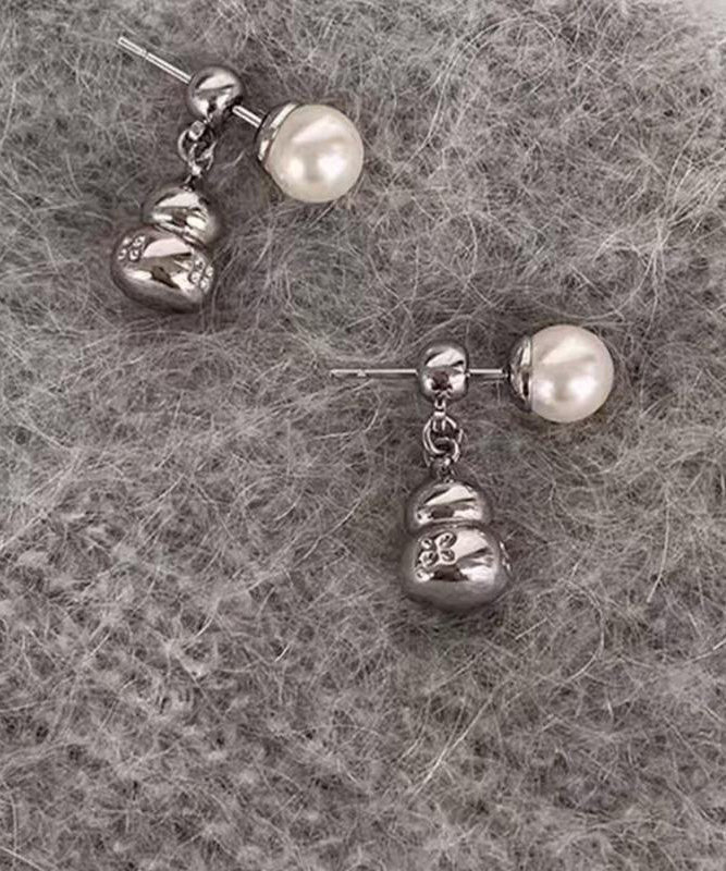 Boucles d'oreilles à tige en argent sterling avec perles grises fines - Urbann-Vibe