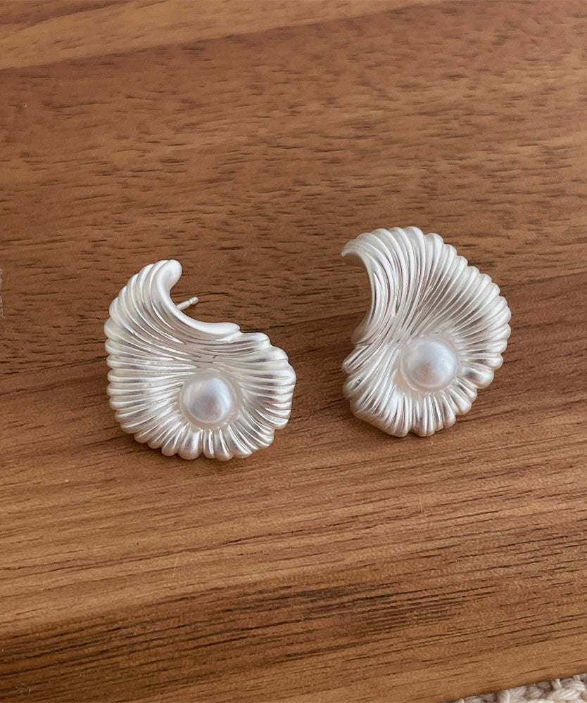 Boucles d'oreilles à tige asymétriques en cuivre et soie fine, en forme d'éventail, avec perles - Urbann-Vibe