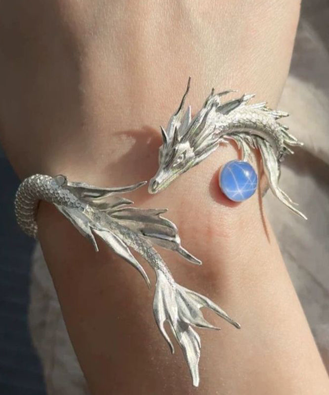 Manchette en argent sterling et soie fine avec pierres précieuses en forme de dragon - Urbann-Vibe