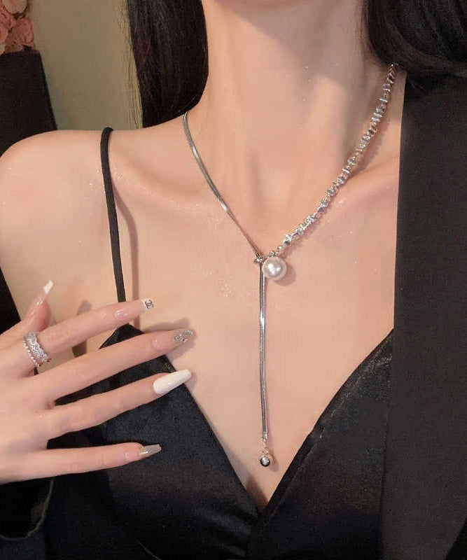 Collier princesse en argent sterling et soie fine, patchwork de perles et argent cassé - Urbann-Vibe