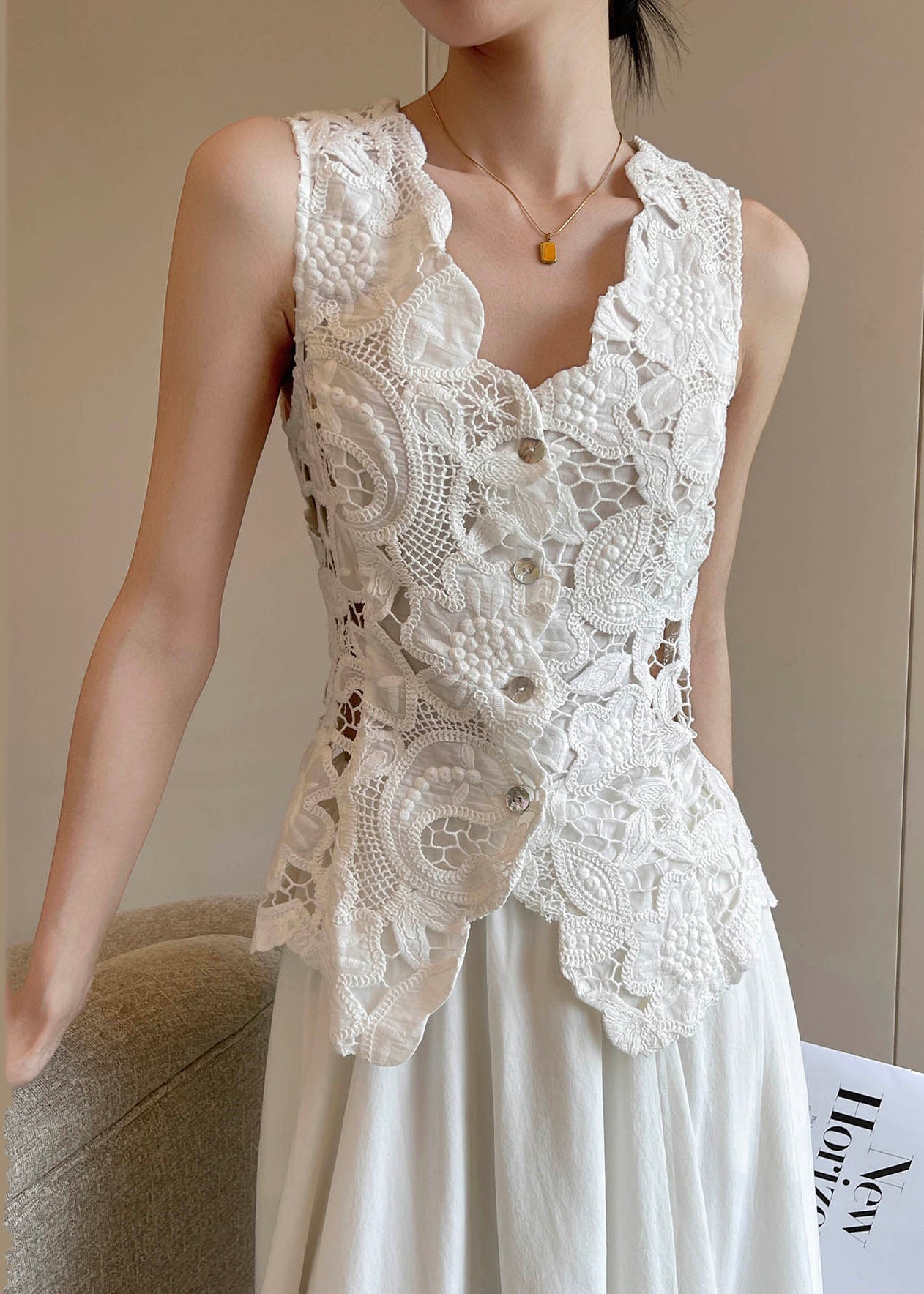 Gilet de plage d'été en dentelle ajourée brodée blanche fine - Urbann-Vibe