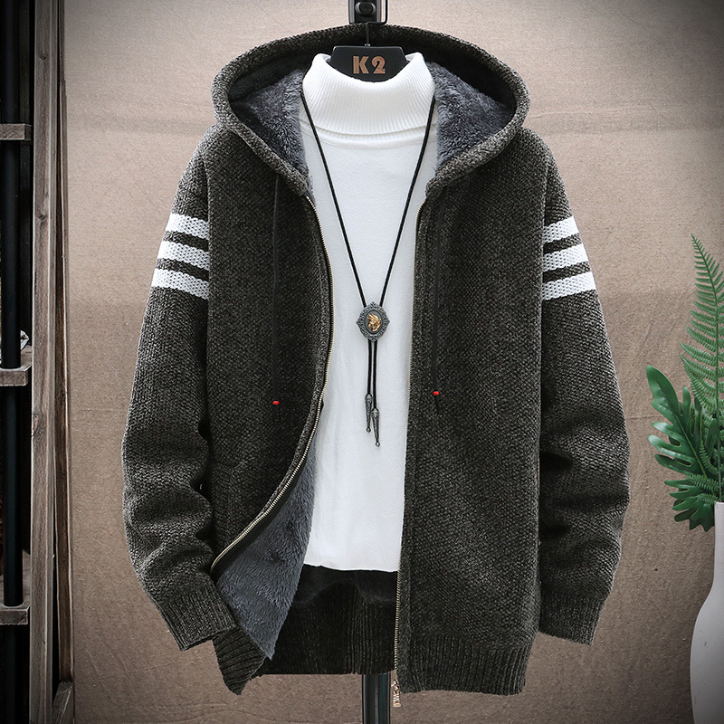 Men's relaxed-fit knitted zip-up hoodie with sporty striped sleeves, fleece-lined for warmth