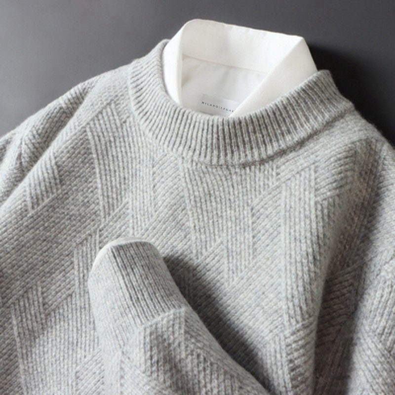 François Blanchet ivory cashmere blend knit sweater, relaxed fit with classic polished finish