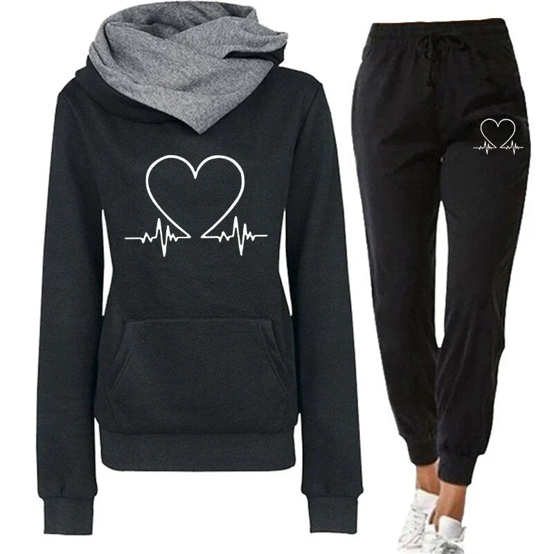 Women's Silvana cozy tracksuit lounge set in sustainable fabric with relaxed everyday fit