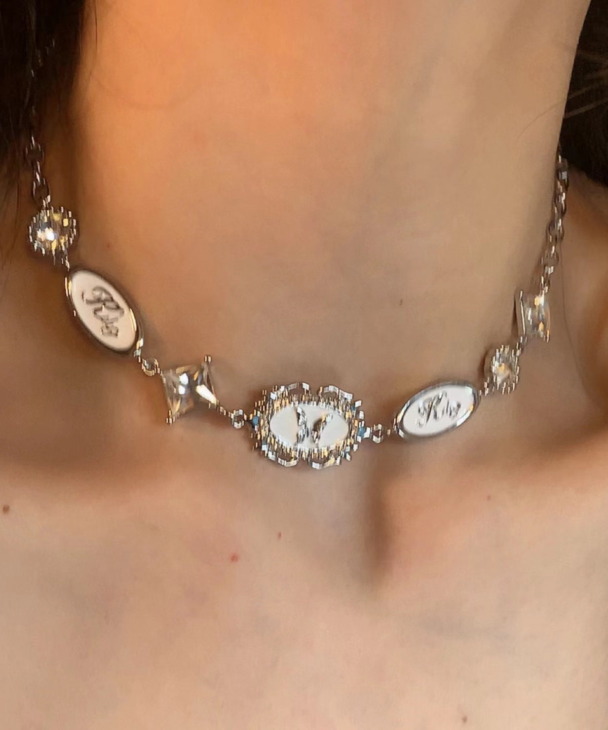 Collier princesse papillon en alliage de soie française émaillé goutte à goutte - Urbann-Vibe
