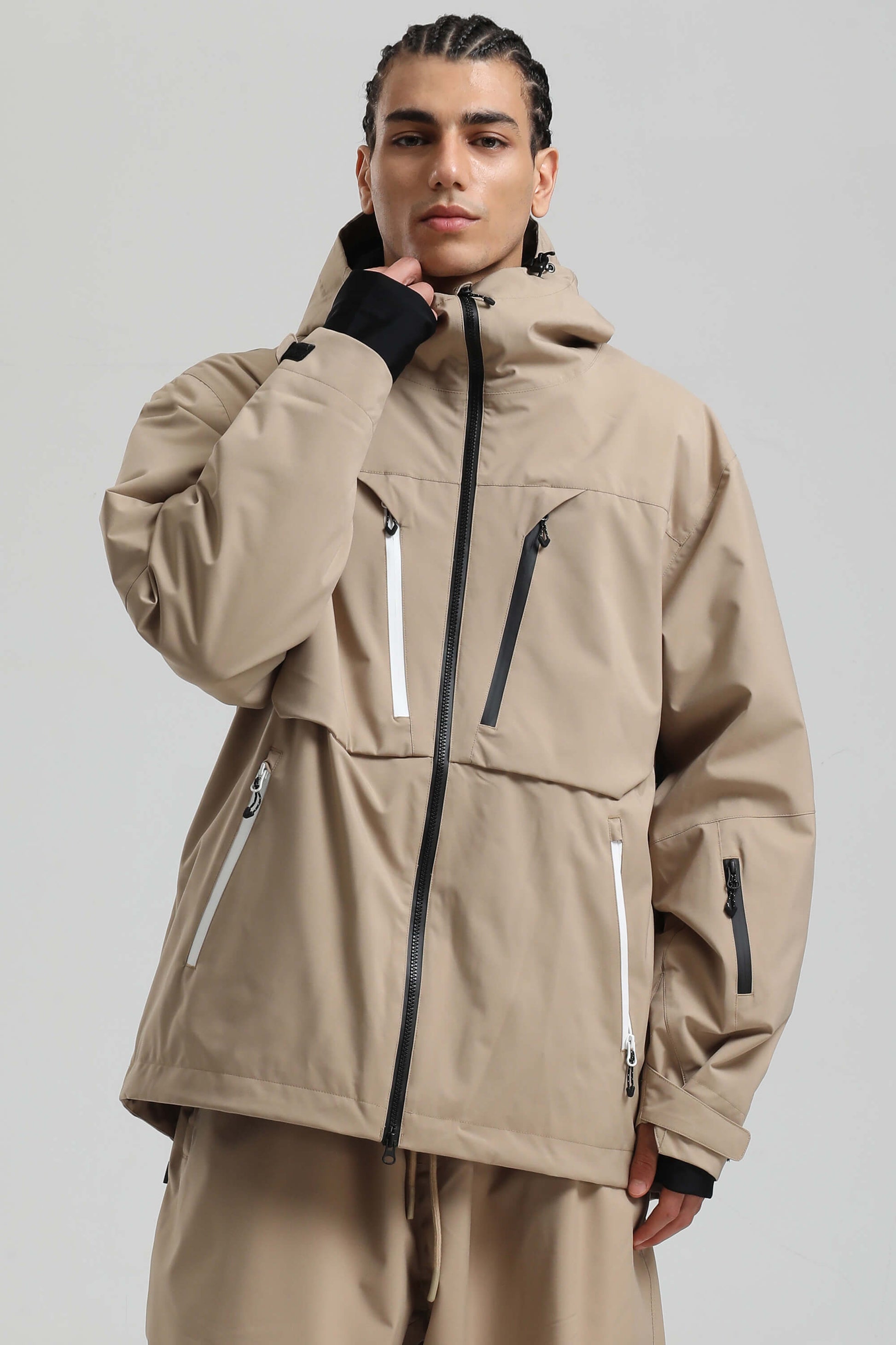 Men's black insulated snow jacket oversized fit waterproof sealed seams contrast zippers ski wear