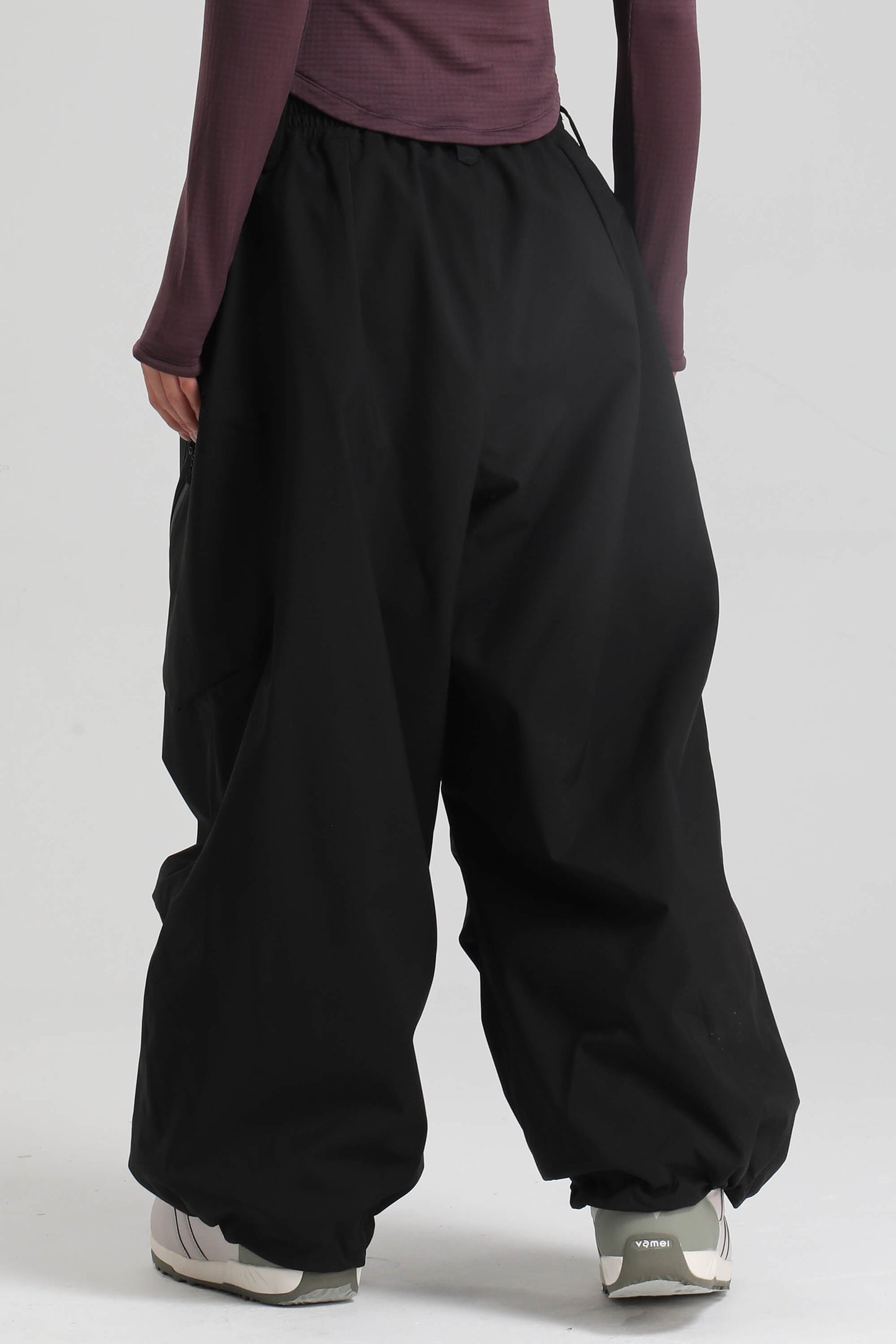 Women's rose baggy snow pants lightweight waterproof breathable with inner thigh vents for skiing