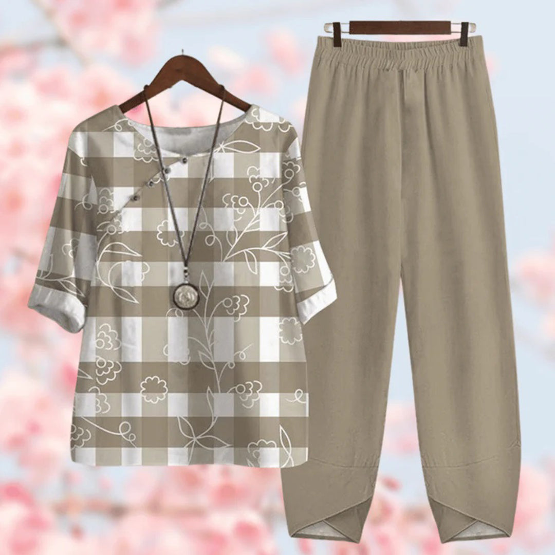 Women's floral button-detail top and wide-leg elastic waist pants set, three-quarter sleeves