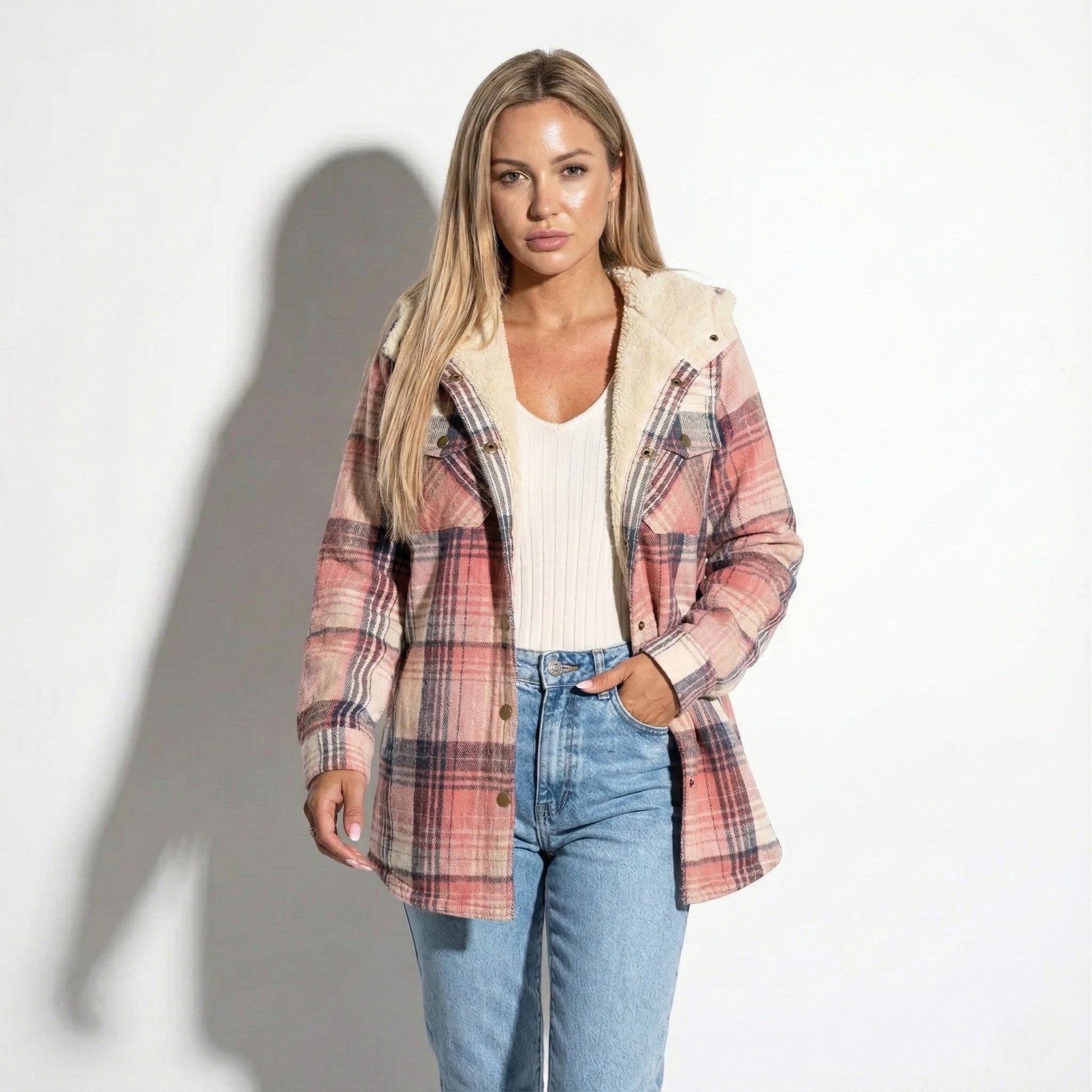 Women's plaid overshirt jacket with soft sherpa lining, casual chic earth-tone check design