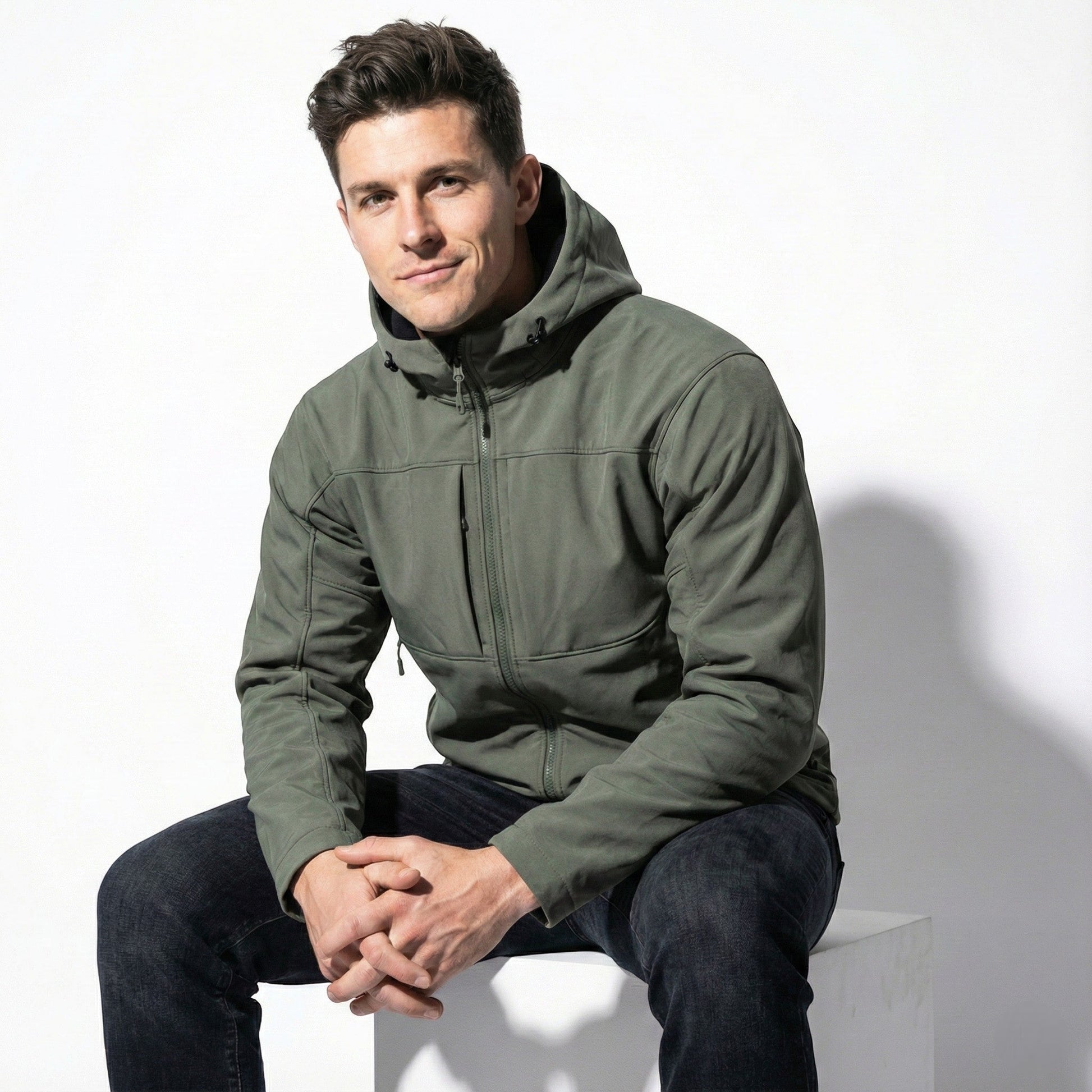 Roland men's winter jacket with hood, full-zip closure, wind-resistant everyday casual outerwear